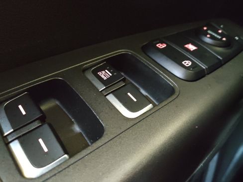 Used 2020 Kia Sportage LX FWD image 27