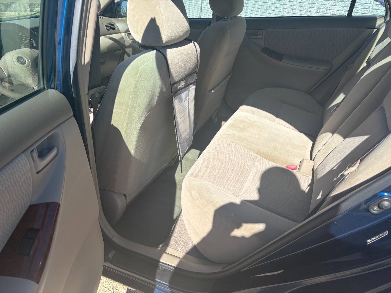 Used 2007 Toyota Corolla LE w/ Audio Value Pkg FWD image 3