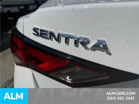 Used 2025 Nissan Sentra S image 6