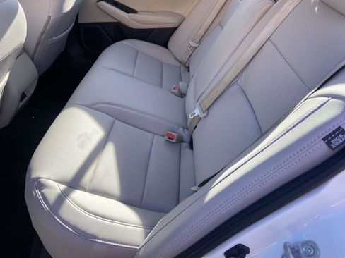 Used 2022 Nissan Altima 2.5 SV w/ SV Premium Package image 5