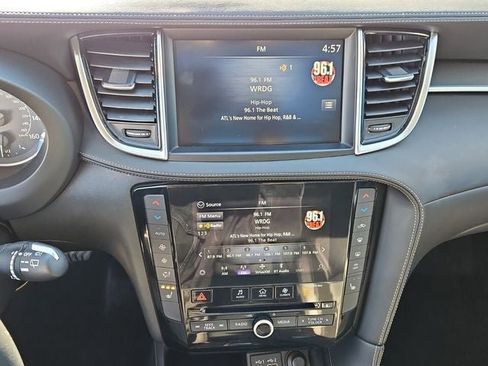 Used 2023 INFINITI QX50 Luxe image 24