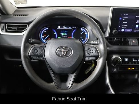 Used 2024 Toyota RAV4 LE AWD/4WD image 7