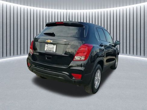 Used 2021 Chevrolet Trax LS w/ Tint and Cruise Package image 8