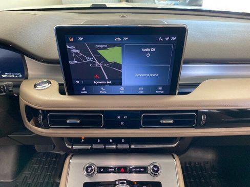 Used 2024 Lincoln Aviator AWD image 24