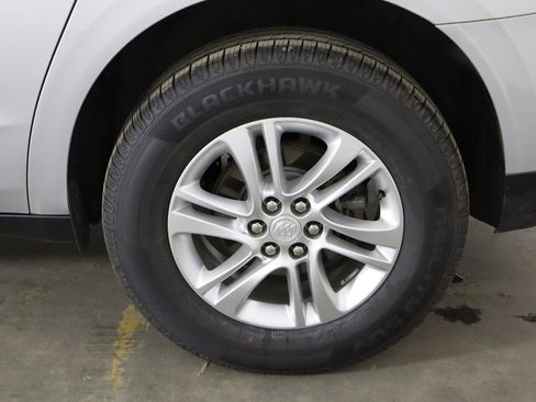 Used 2019 Buick Enclave Essence FWD image 43