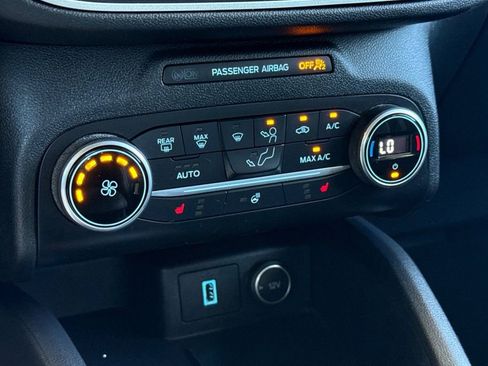 Used 2020 Ford Escape SEL image 17