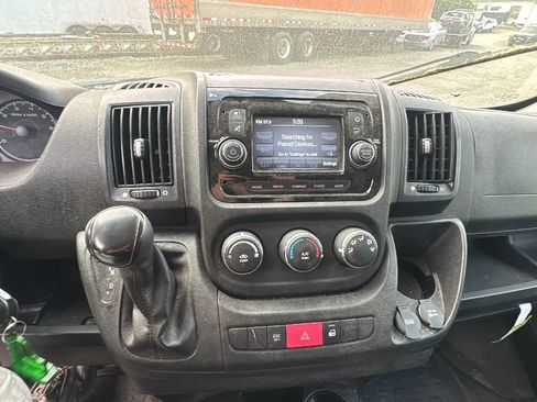 Used 2018 RAM ProMaster 3500 w/ Mopar Trailer Tow Group FWD image 17
