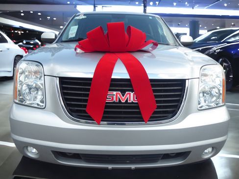 Used 2013 GMC Yukon XL SLT image 4