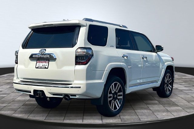 Used 2022 Toyota 4Runner Limited AWD/4WD image 6