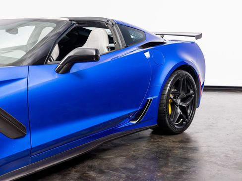 Used 2019 Chevrolet Corvette ZR1 RWD image 27