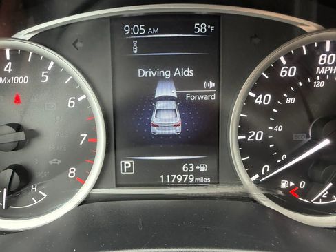 Used 2018 Nissan Sentra S w/ Appearance Package FWD image 11