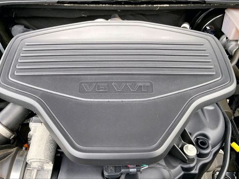 Used 2023 GMC Acadia AT4 w/ Technology Package AWD/4WD image 29