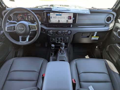 New 2026 Jeep Wrangler Unlimited Sahara AWD/4WD image 14