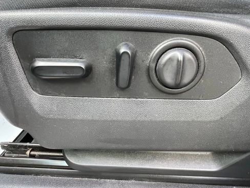 Certified 2020 Chevrolet Silverado 1500 LT w/ All-Star Edition image 29