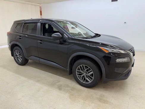 Used 2021 Nissan Rogue S AWD/4WD image 7