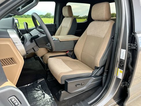 Used 2023 Ford F150 XLT AWD/4WD image 11