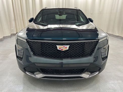Used 2024 Cadillac XT4 Sport AWD/4WD image 8
