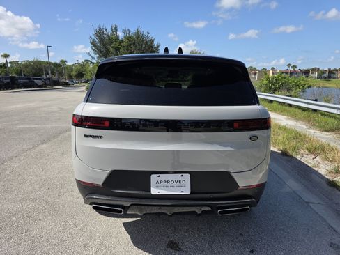 Certified 2023 Land Rover Range Rover Sport SE AWD/4WD image 6