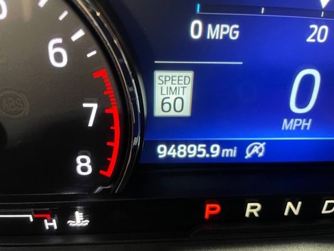 Used 2020 Ford Explorer Limited image 34