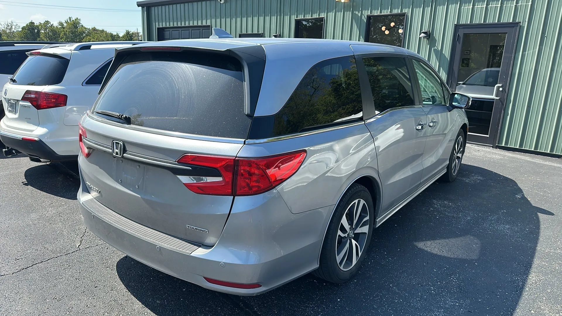 Used 2023 Honda Odyssey Touring image 3