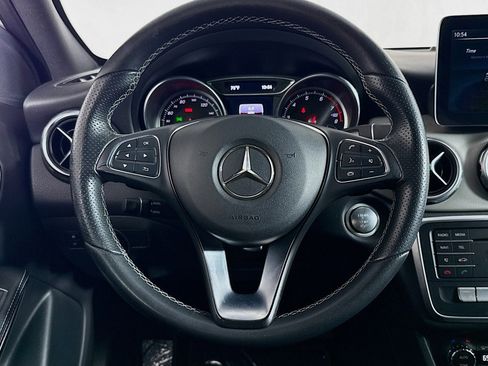 Used 2018 Mercedes-Benz GLA 250 image 18