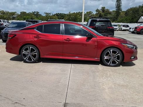 Used 2022 Nissan Sentra SR FWD image 4