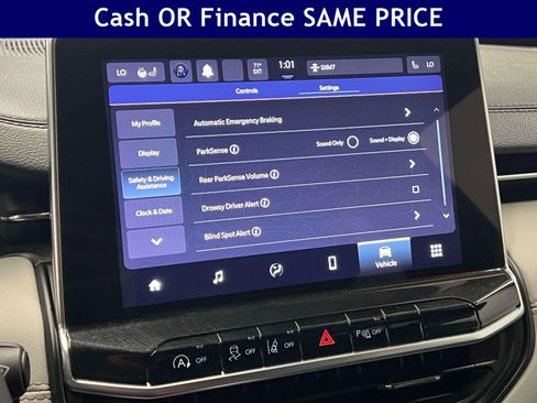 Certified 2023 Jeep Compass Limited AWD/4WD image 25