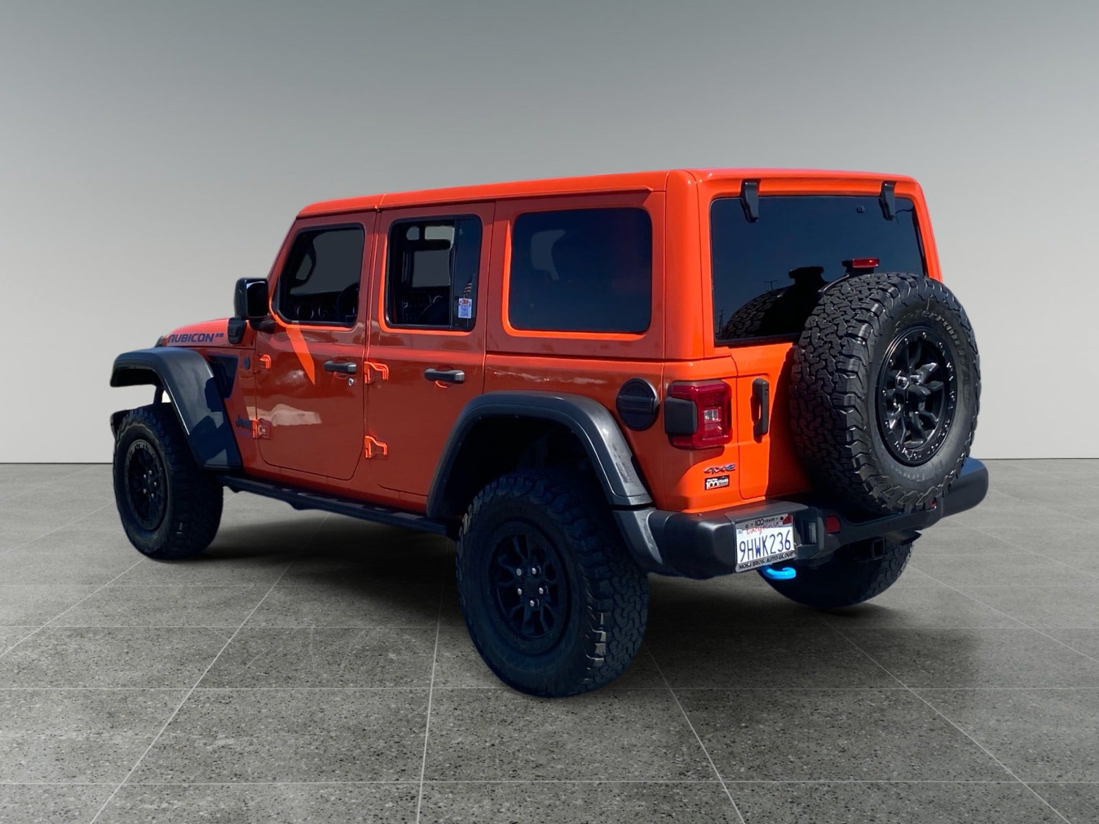 Used 2023 Jeep Wrangler Unlimited Rubicon 4xe AWD/4WD image 3