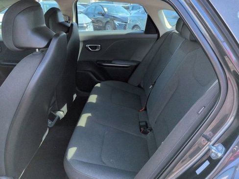 Used 2025 Kia K4 FWD image 12