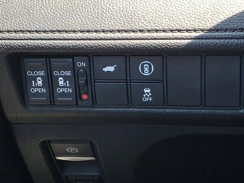 Used 2024 Honda Odyssey Sport image 24