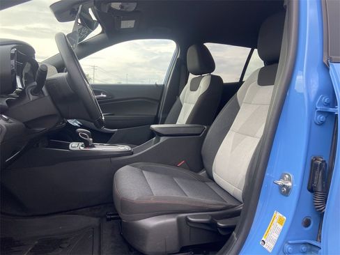 Certified 2024 Chevrolet Trax RS image 19