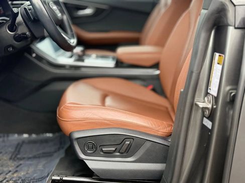 Used 2019 Audi Q8 Premium Plus AWD/4WD image 6