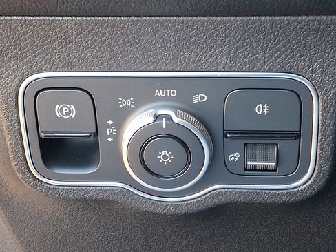 Certified 2023 Mercedes-Benz GLB 250 GLB 250 image 26