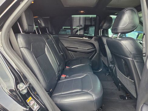 Used 2019 Mercedes-Benz GLE 43 AMG 4MATIC image 17
