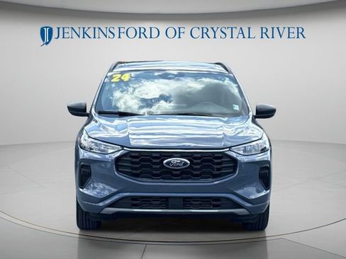 Used 2024 Ford Escape ST-Line w/ Tech Pack #1 FWD image 13