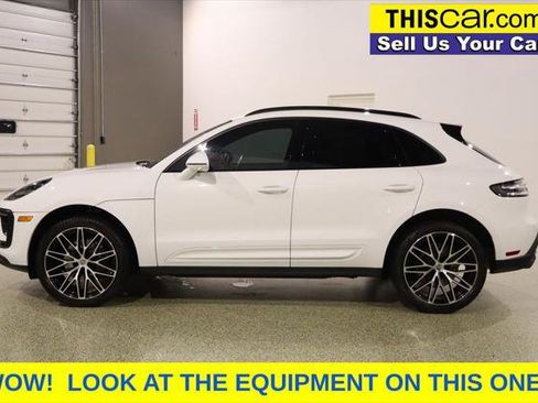 Used 2024 Porsche Macan AWD/4WD image 4