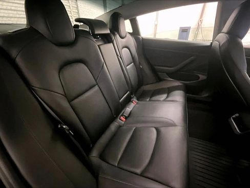 Used 2020 Tesla Model 3 Standard Range Plus image 26