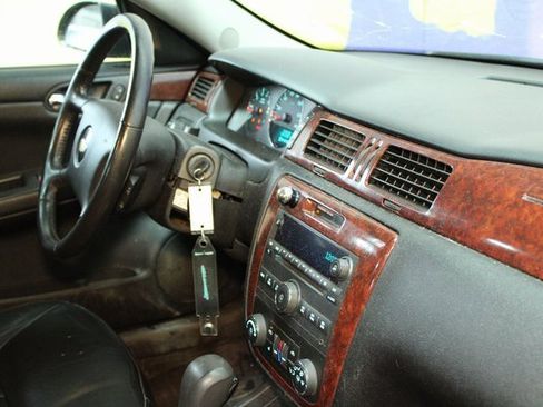 Used 2008 Chevrolet Impala LT w/ Luxury Edition Package image 7