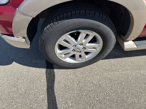 Used 2006 Ford Explorer Eddie Bauer AWD/4WD image 2