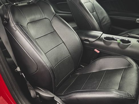 Used 2016 Ford Mustang GT Premium w/ Black Accent Package RWD image 30
