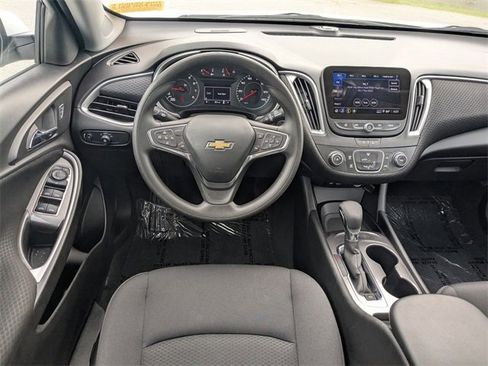 Used 2024 Chevrolet Malibu LS w/ Driver Confidence Package image 28