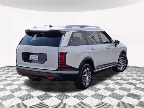 Certified 2026 Hyundai Palisade SEL FWD image 19