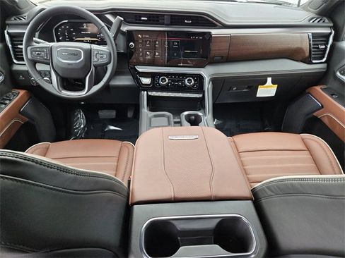 New 2026 GMC Sierra 2500 Denali Ultimate image 9