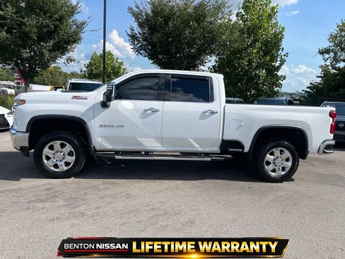 Used 2020 Chevrolet Silverado 2500 LTZ w/ LTZ Plus Package AWD/4WD image 5