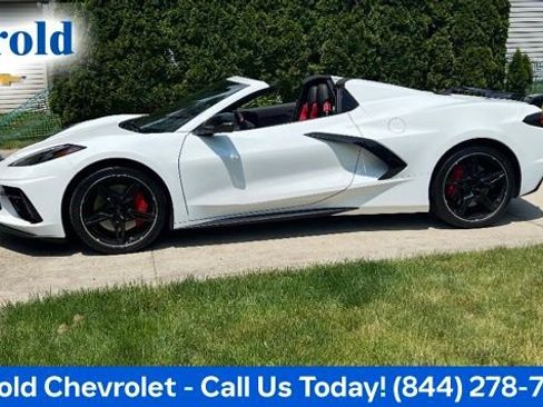 Used 2024 Chevrolet Corvette Stingray Preferred Conv w/ Z51 Performance Package RWD image 1