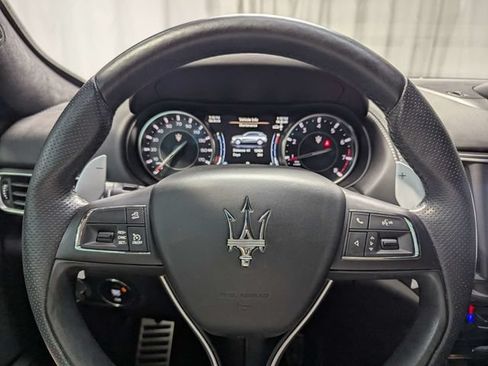 Used 2022 Maserati Levante GT AWD/4WD image 24
