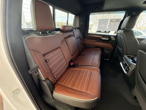 Certified 2025 GMC Sierra 2500 Denali Ultimate image 28