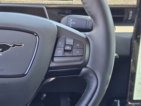 Certified 2025 Ford Mustang Mach-E Select image 27