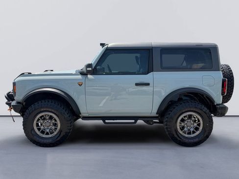 Used 2024 Ford Bronco Badlands w/ Sasquatch Package AWD/4WD image 6