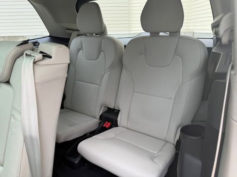 Used 2018 Volvo XC90 T6 Momentum w/ Convenience Package AWD/4WD image 26